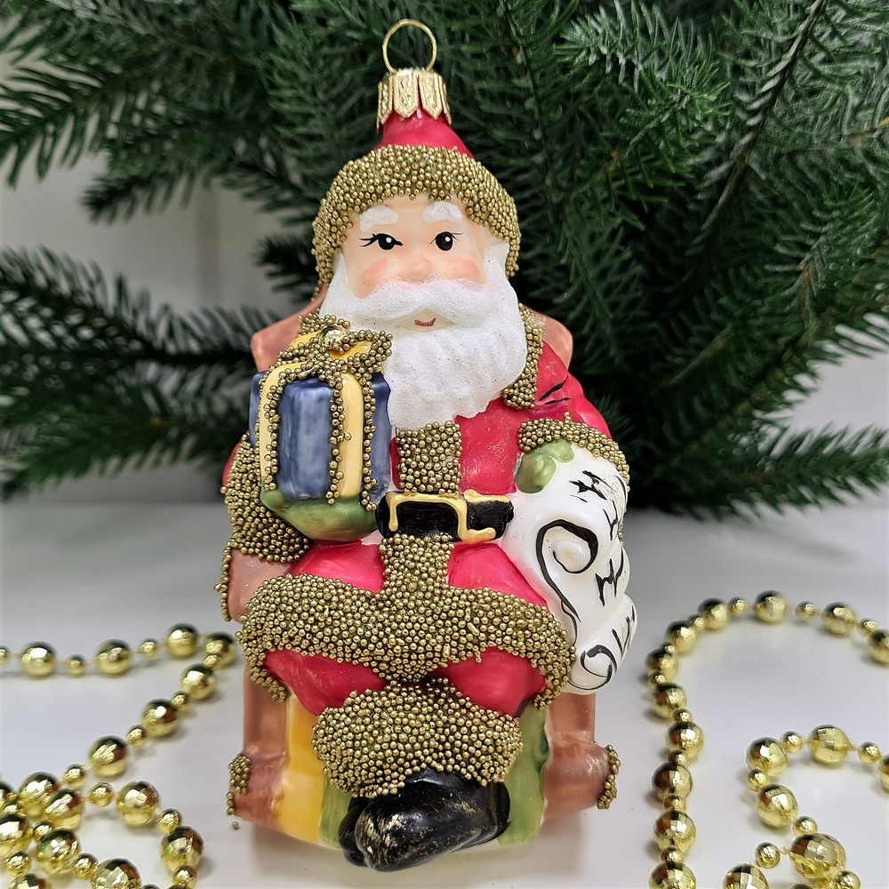 фото Стеклянная елочная игрушка Санта в кресле винтаж