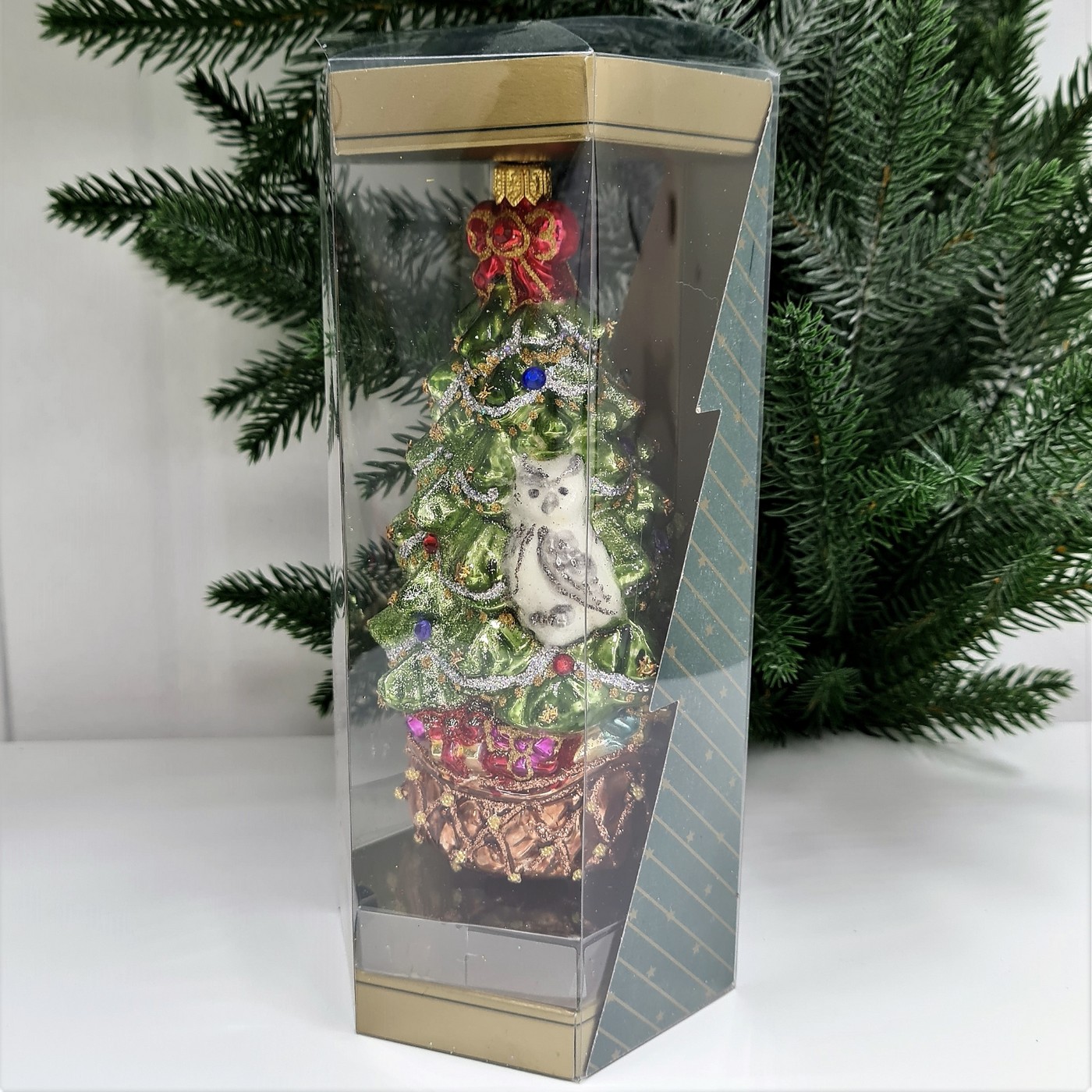 фото Стеклянная елочная игрушка Елка с совой и бантом