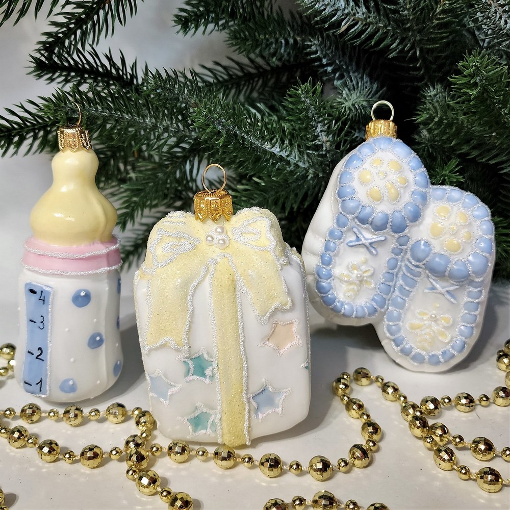 фото Набор ёлочных игрушек Бутылочка, подарок и пинетки