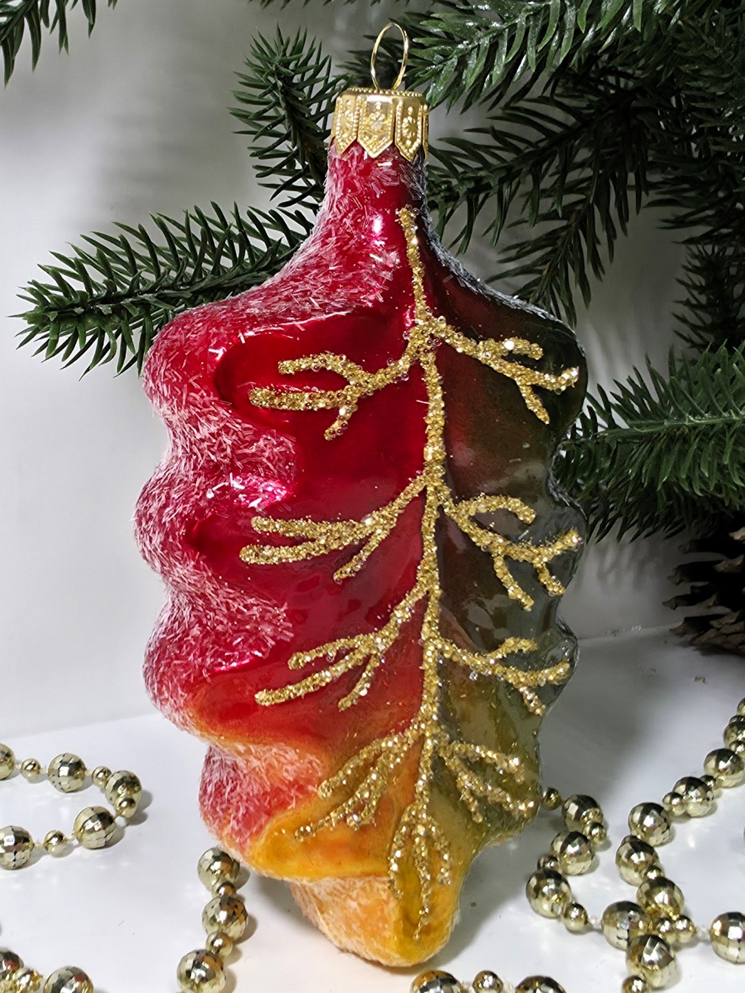 фото Стеклянная елочная игрушка Дубовый листок