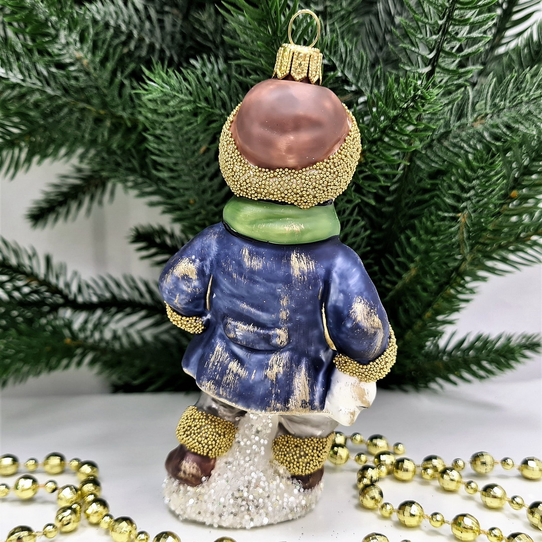 фото Стеклянная елочная игрушка Мальчик с коньками винтаж