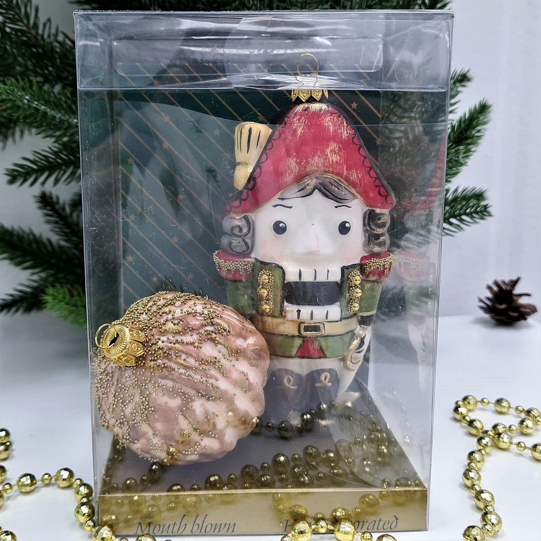 фото Набор ёлочных игрушек Щелкунчик и орех винтаж