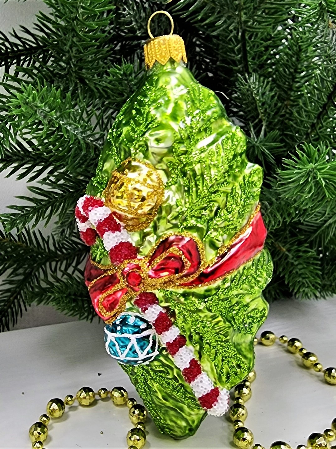 фото Стеклянная елочная игрушка Еловая ветка