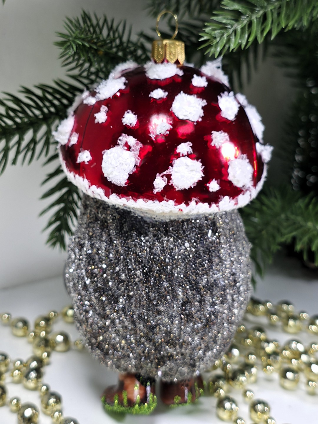 фото Стеклянная елочная игрушка Ежик грибок мухомор