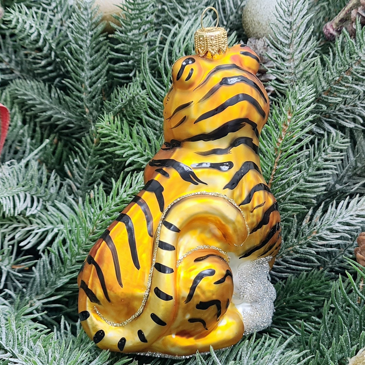 фото Стеклянная елочная игрушка Тигр на камне