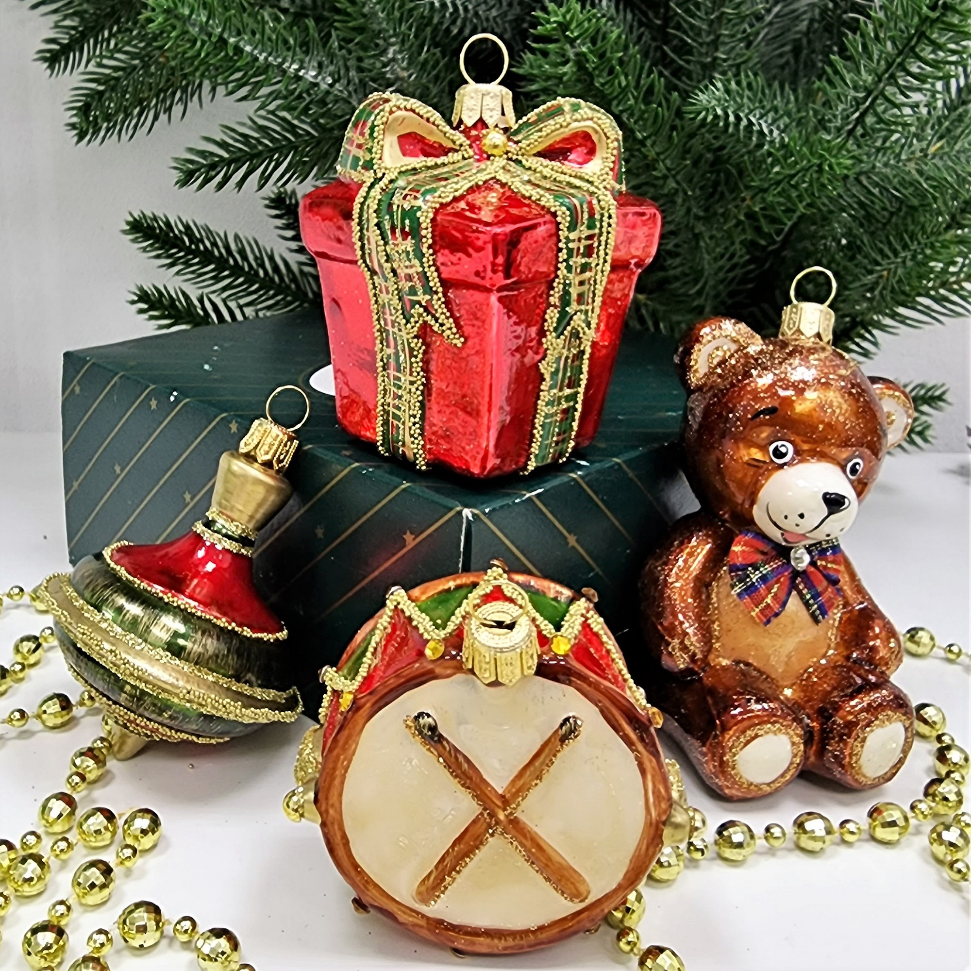 фото Набор ёлочных игрушек Мишка, юла, барабан и подарок