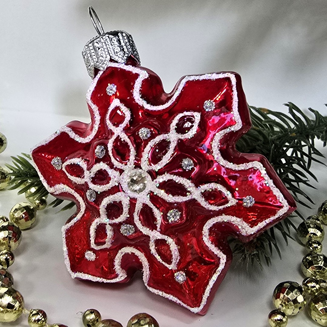 фото Стеклянная елочная игрушка Снежинка красная