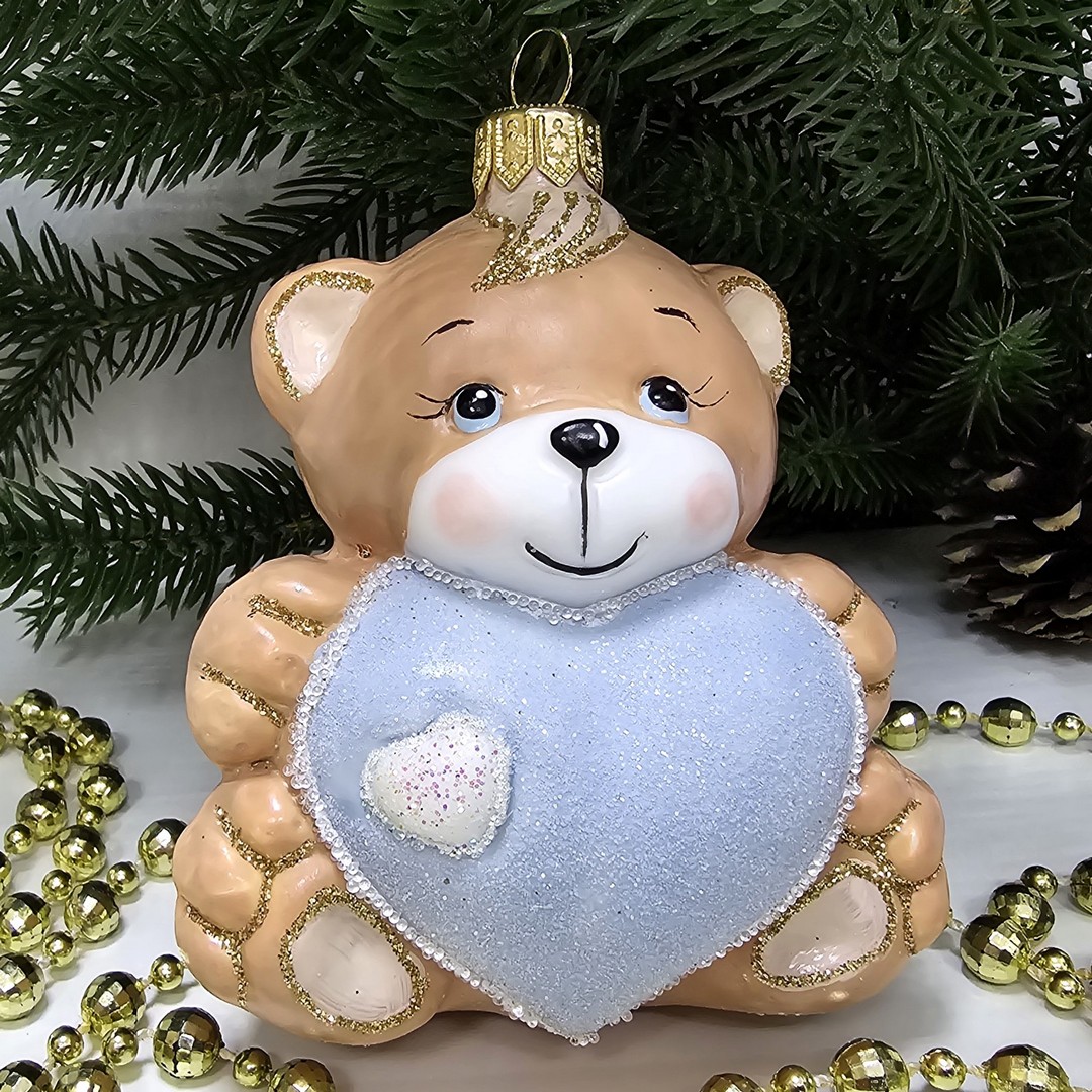фото Стеклянная елочная игрушка Мишка с сердцем