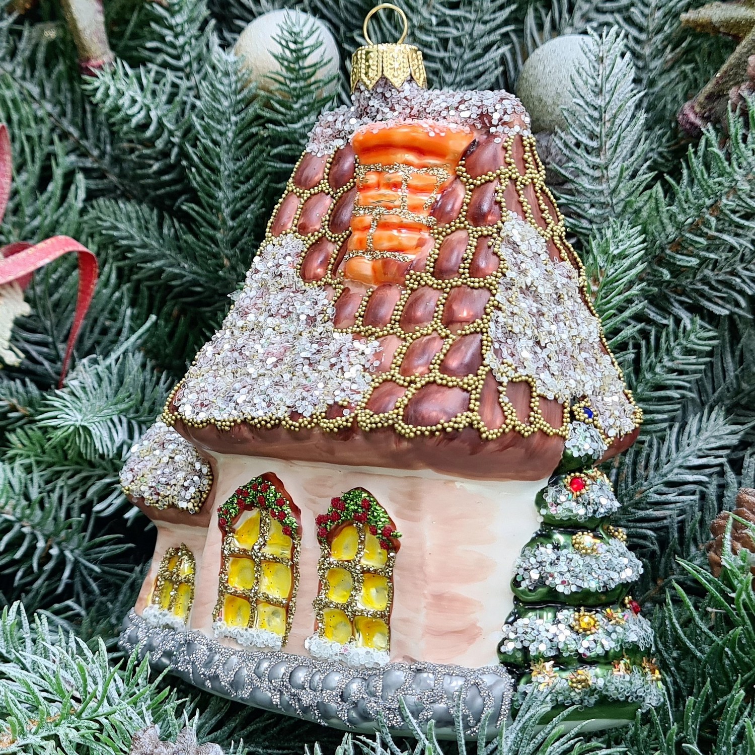 фото Стеклянная елочная игрушка Домик мельница винтаж