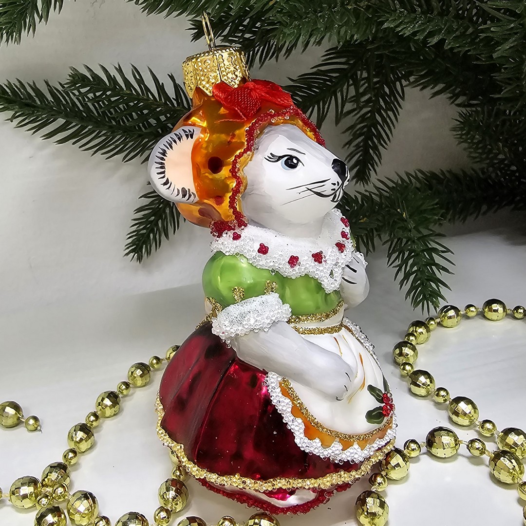 фото Стеклянная елочная игрушка Мышка хозяйка