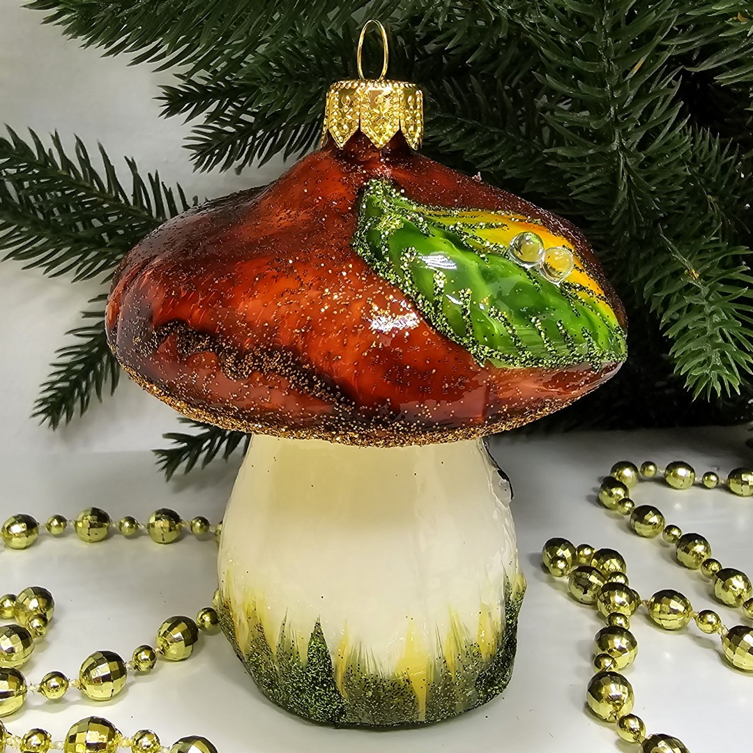 фото Стеклянная елочная игрушка Гриб с муравьем