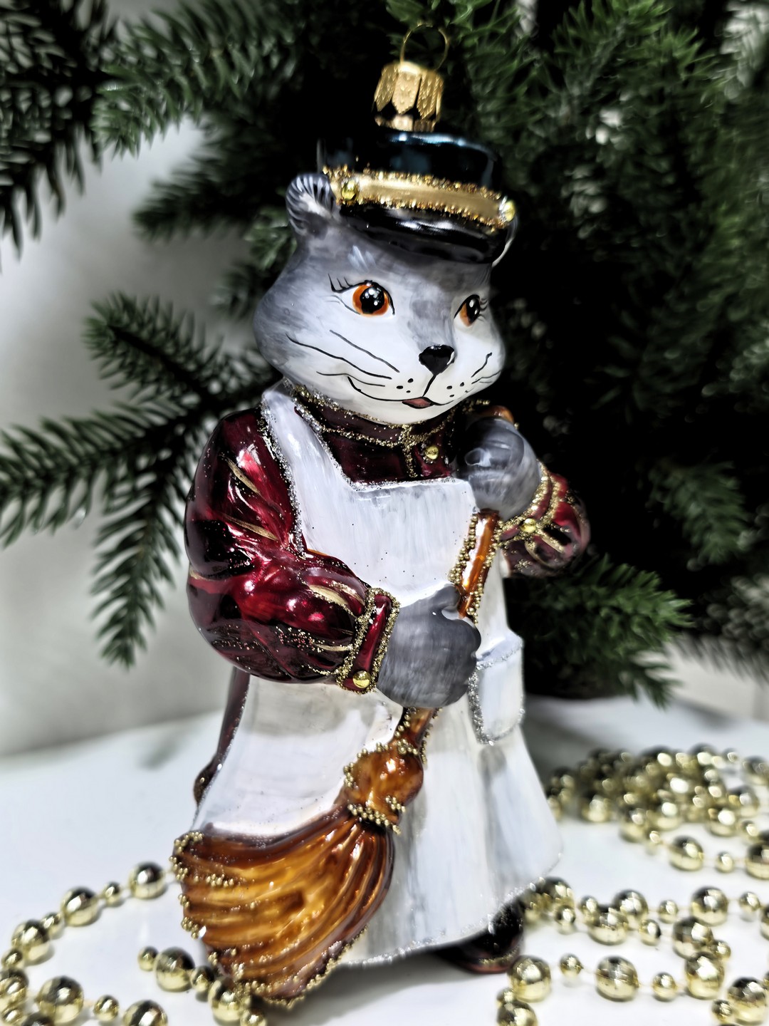 фото Стеклянная елочная игрушка Котофей дворник