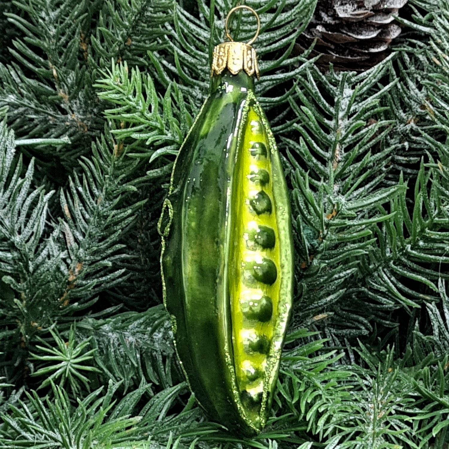 фото Стеклянная елочная игрушка Горох