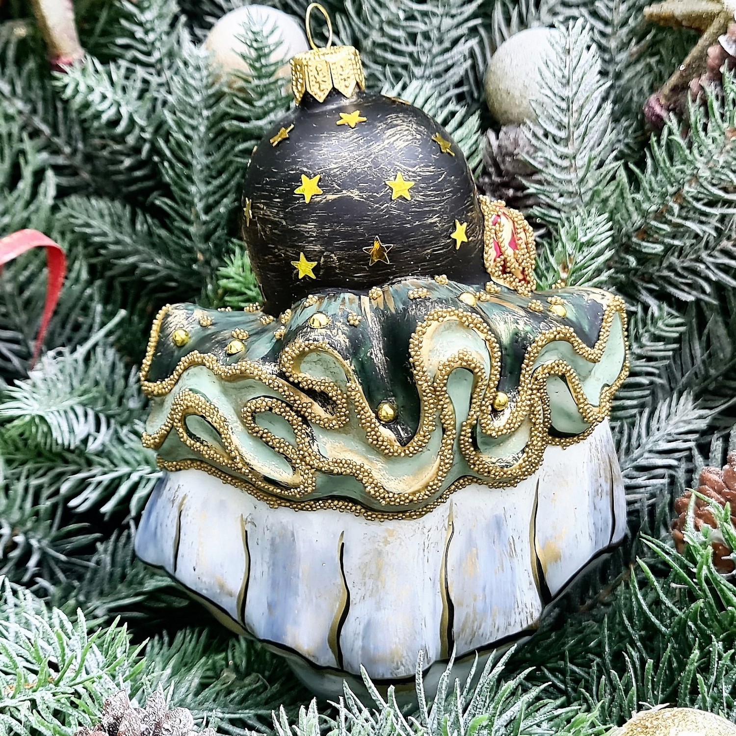 фото Стеклянная елочная игрушка Арлекино