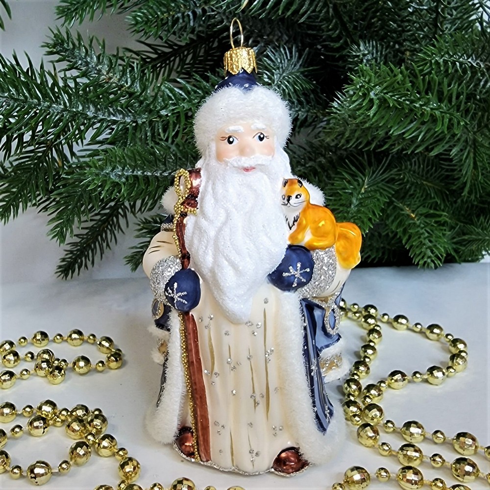 фото Стеклянная елочная игрушка Дед Мороз синий с белочкой