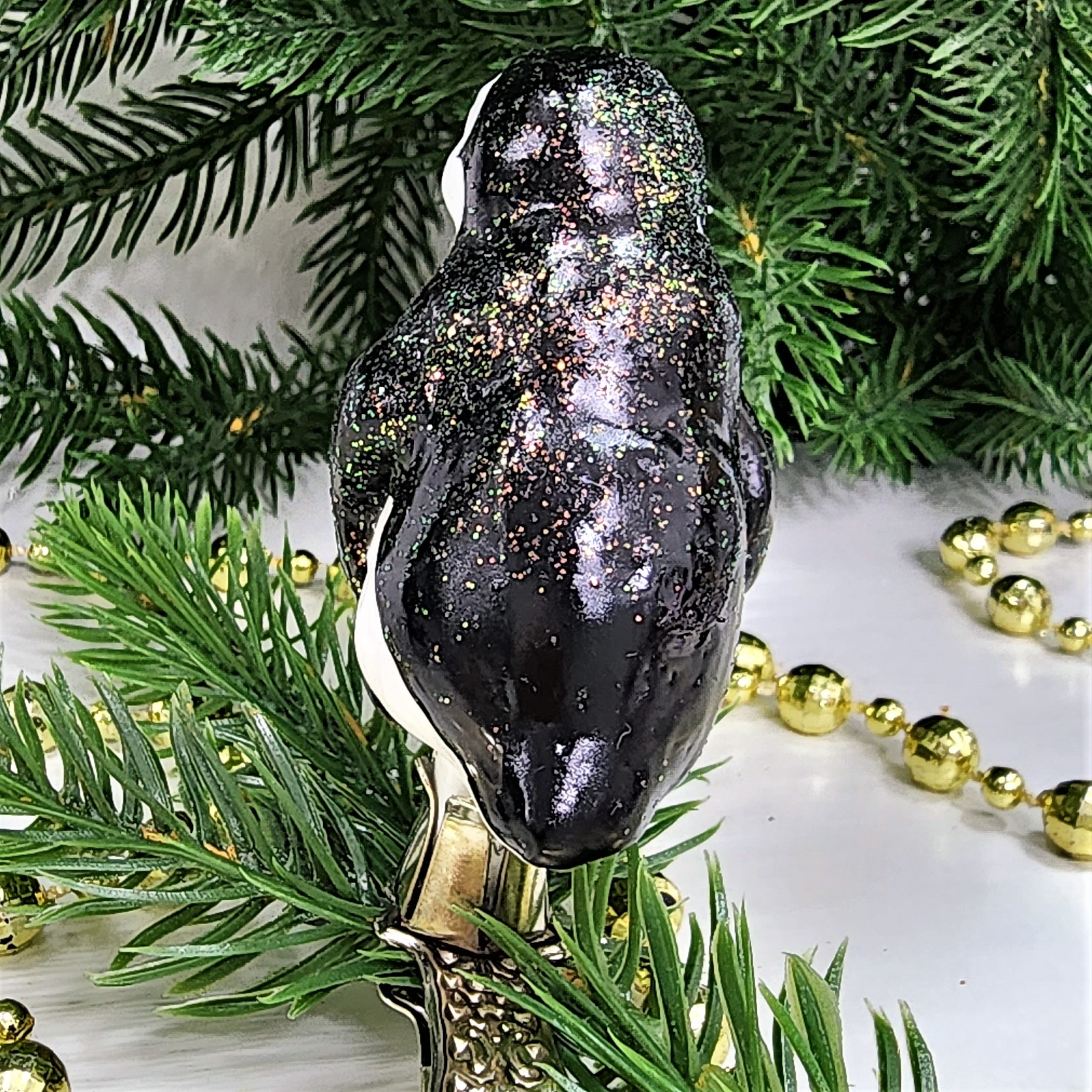 фото Стеклянная елочная игрушка Пингвин на прищепке