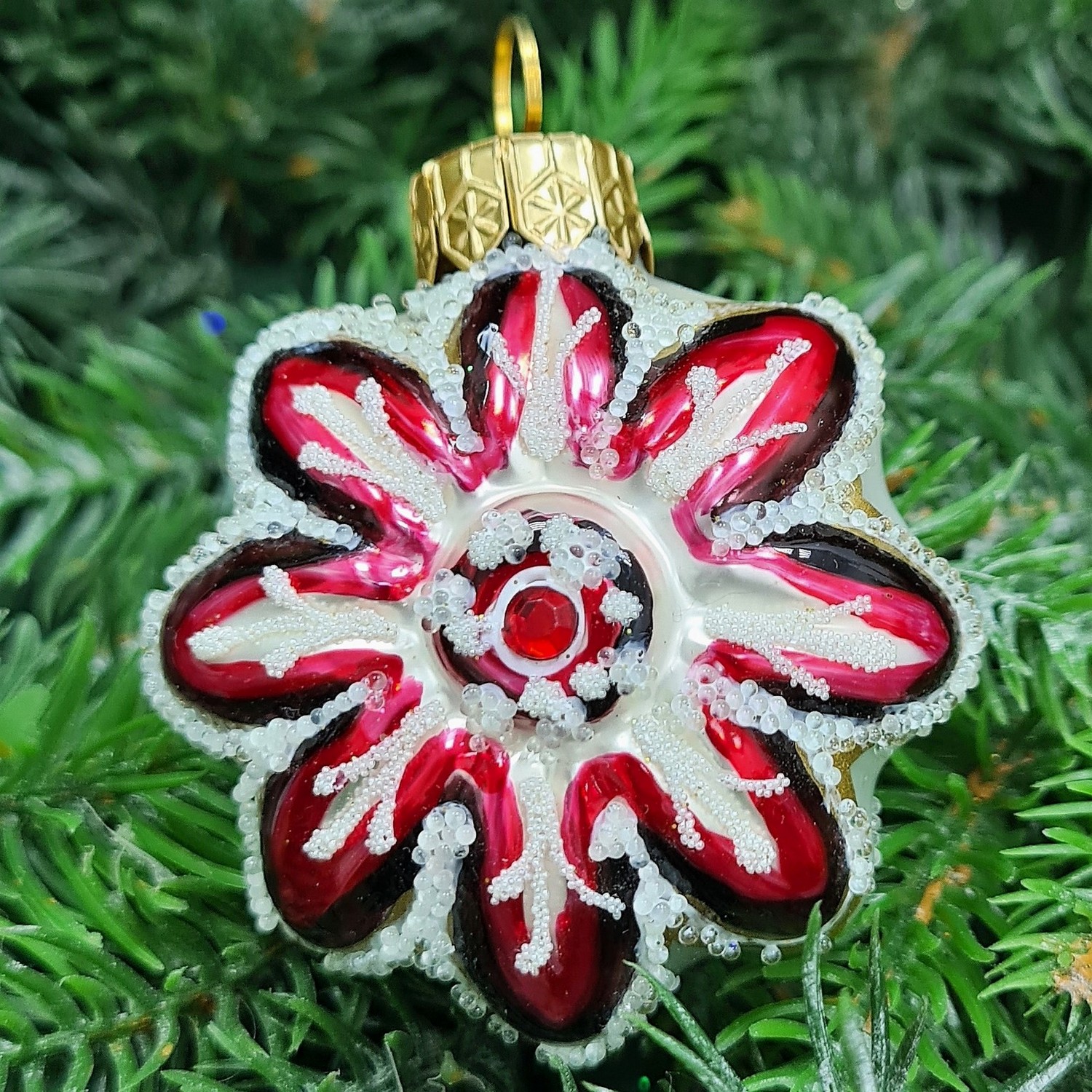 фото Стеклянная елочная игрушка Ромашка красная