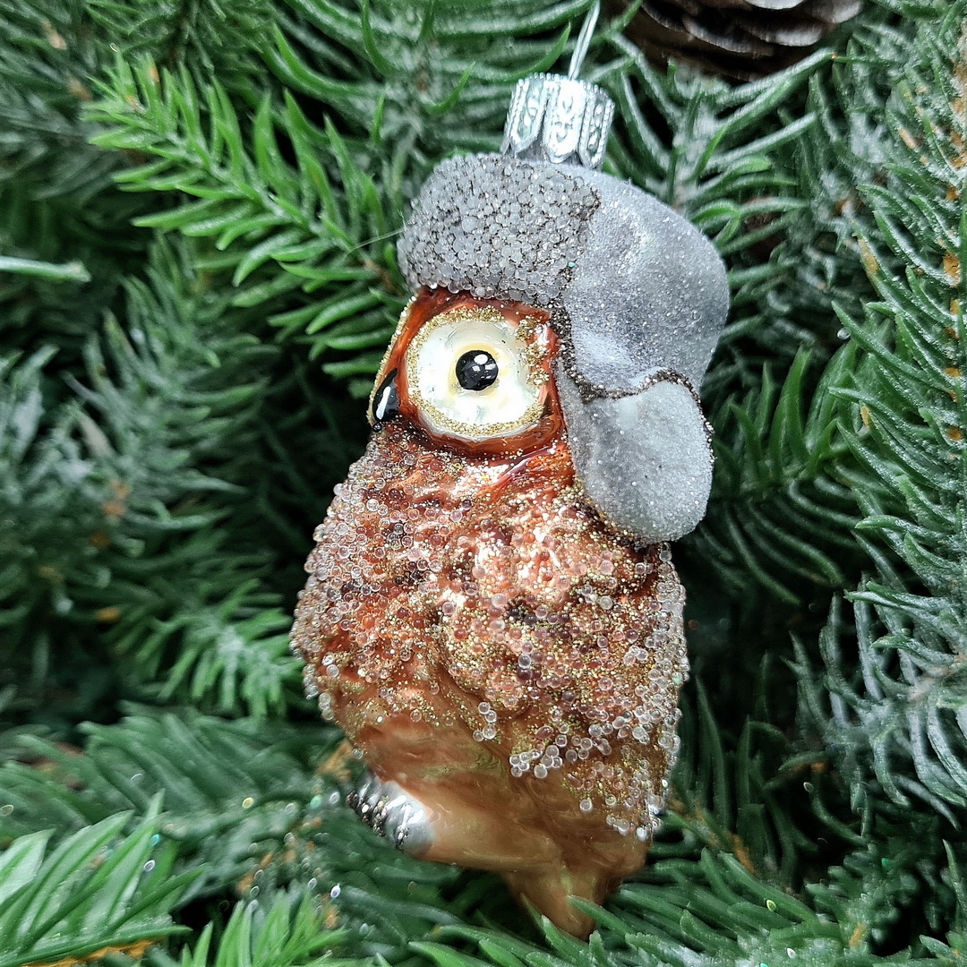 фото Стеклянная елочная игрушка Сова в ушанке-3