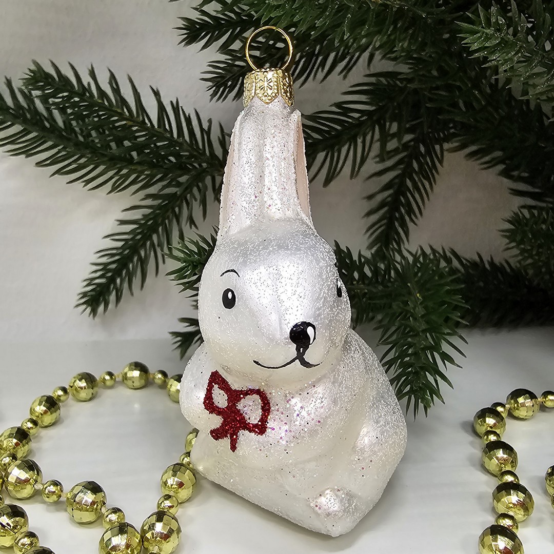 фото Стеклянная елочная игрушка Зайка беленький