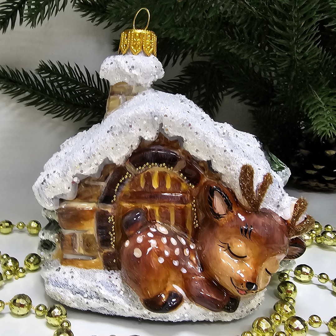 фото Стеклянная елочная игрушка Домик с олененком