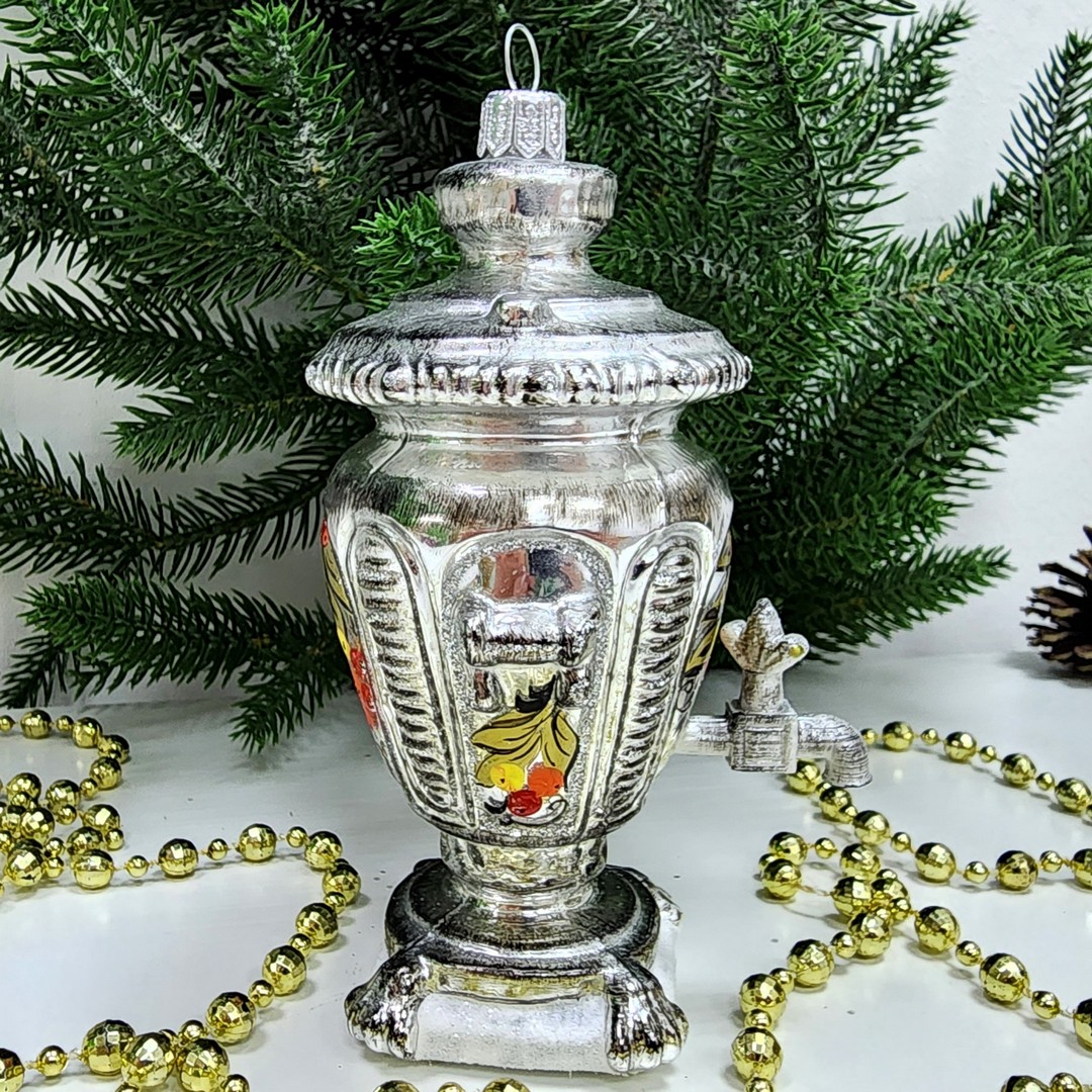 фото Стеклянная елочная игрушка Самовар