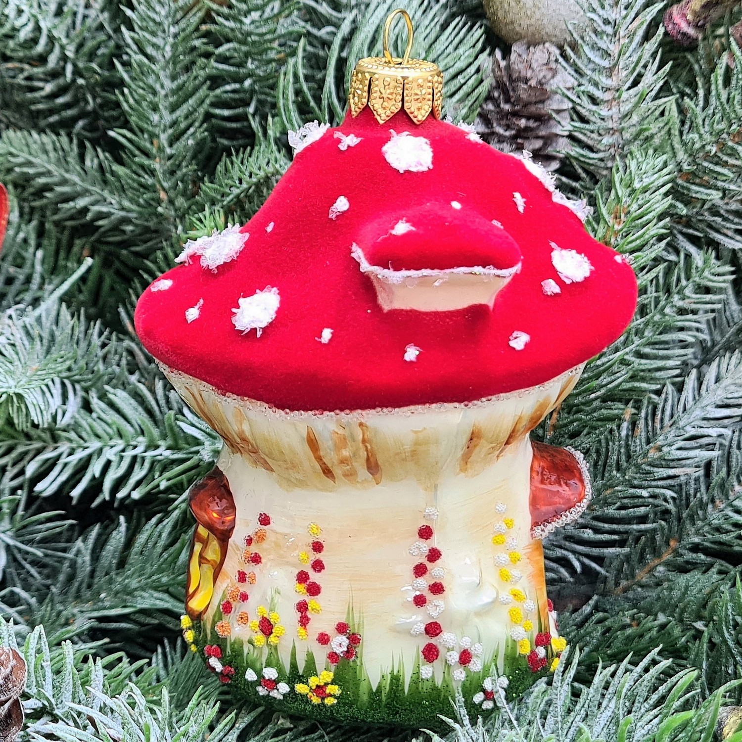 фото Стеклянная елочная игрушка Грибок домик