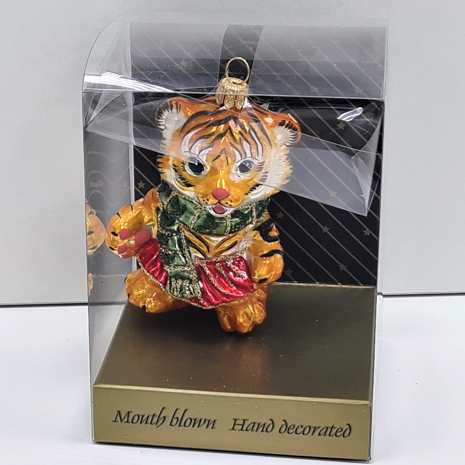 фото Стеклянная елочная игрушка Тигренок девочка