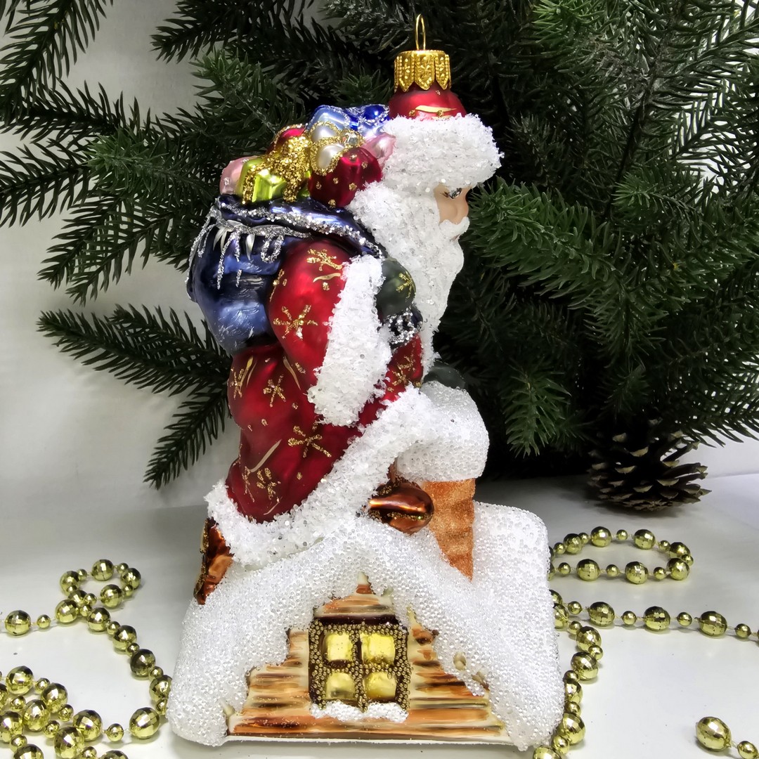 фото Стеклянная елочная игрушка Дед Мороз на крыше большой
