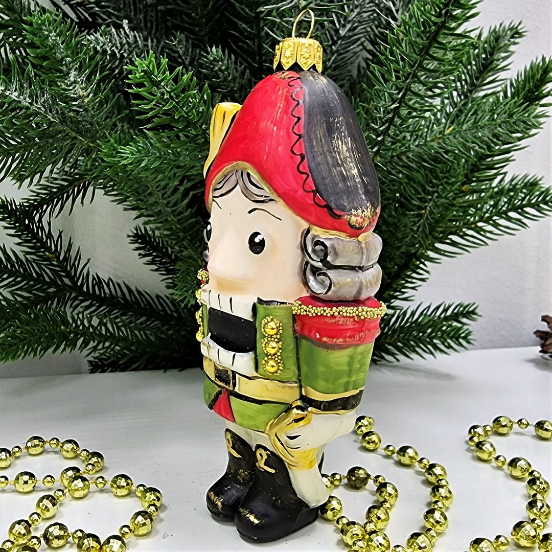 фото Стеклянная елочная игрушка Щелкунчик винтаж зеленый