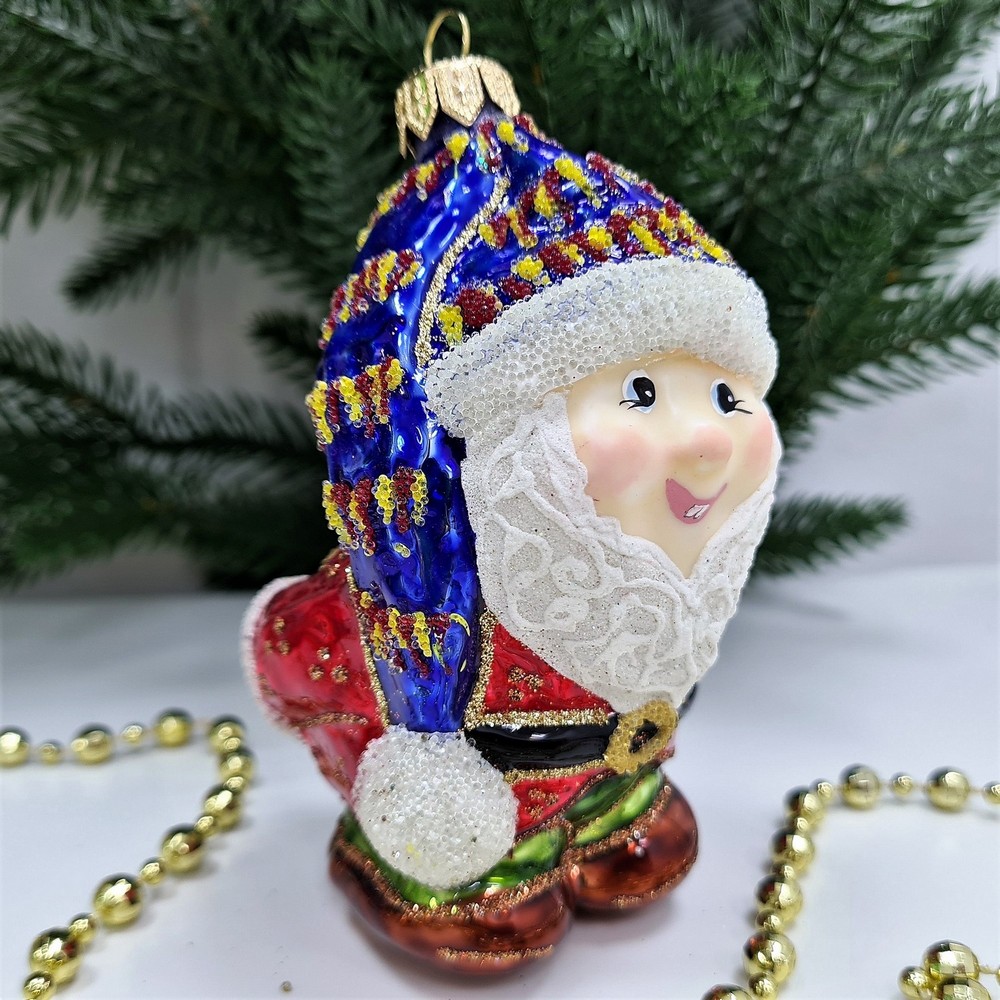 фото Стеклянная елочная игрушка Гном с подарком