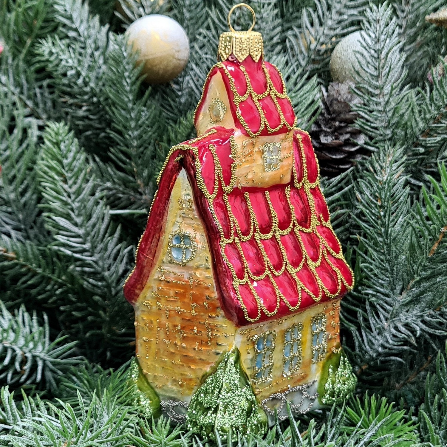 фото Стеклянная елочная игрушка Домик с острой крышей