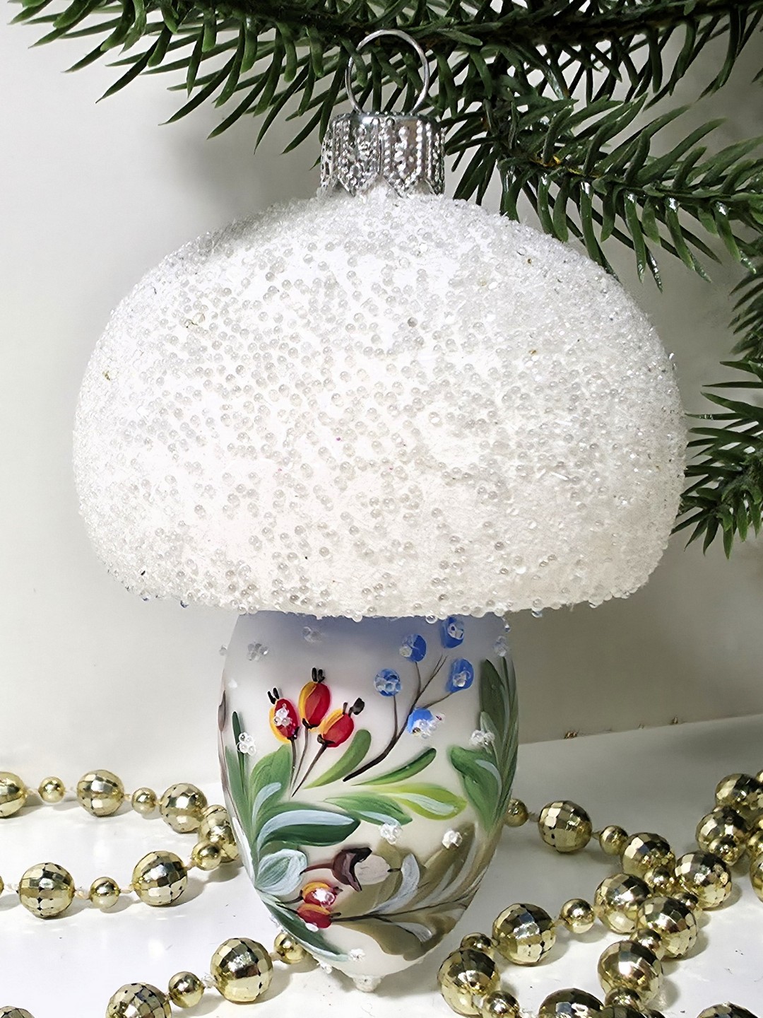 фото Стеклянная елочная игрушка Грибочек