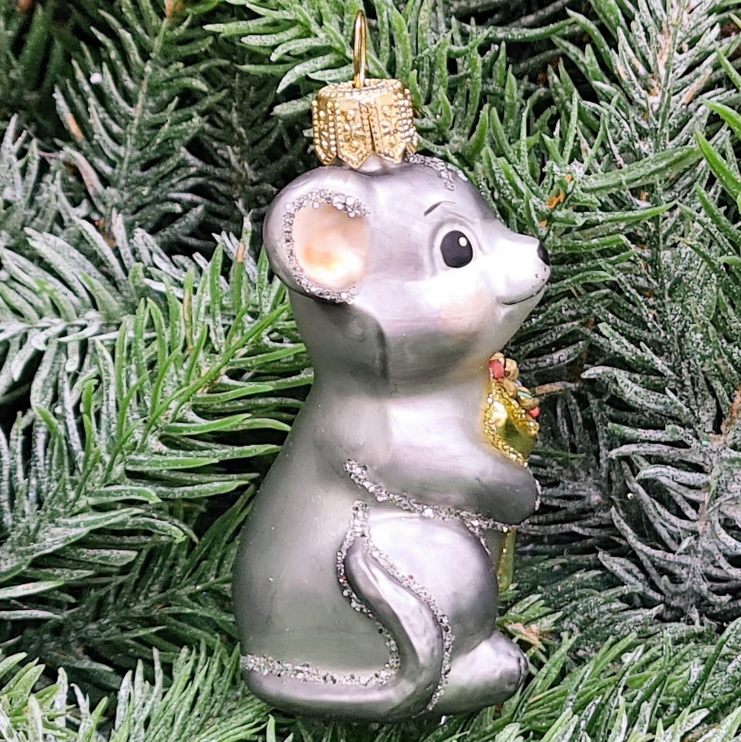 фото Стеклянная елочная игрушка Мышка с цветами