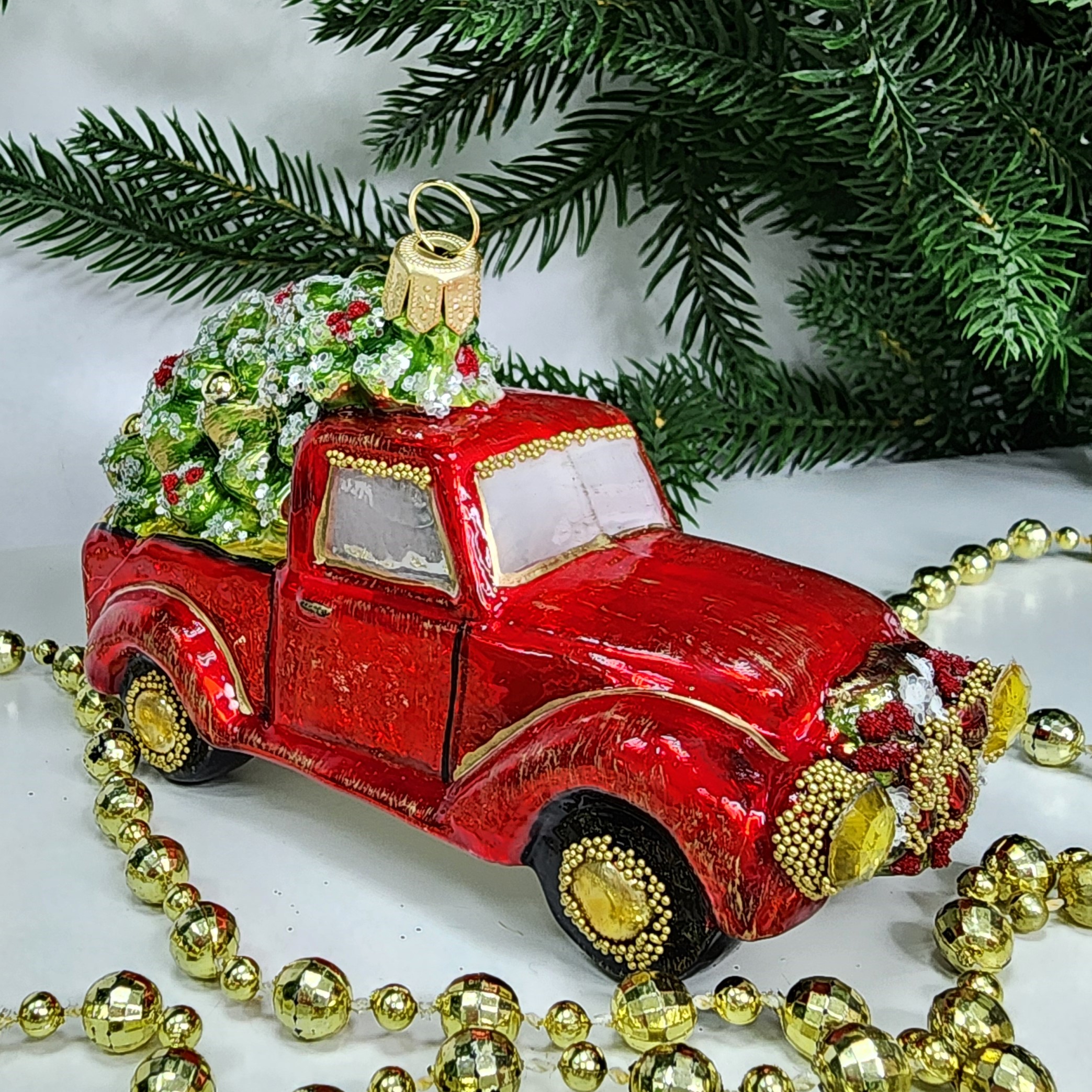 фото Стеклянная елочная игрушка Машинка с елкой