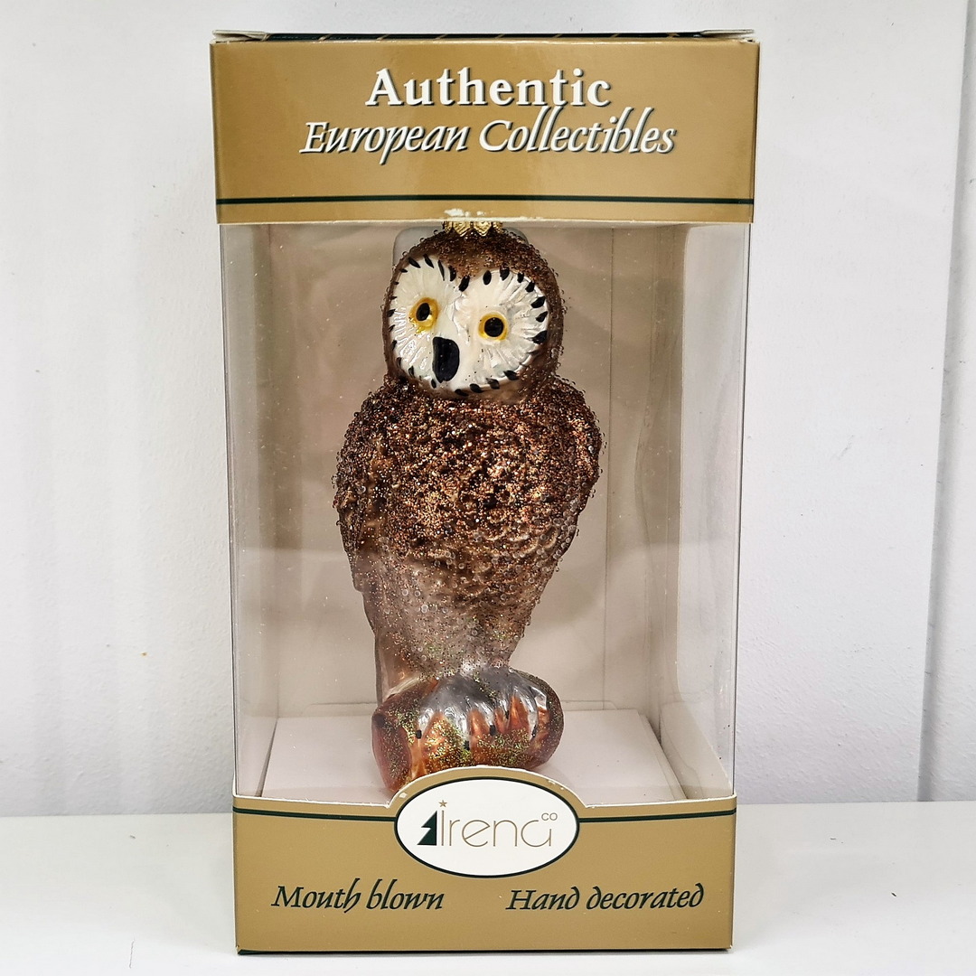 фото Стеклянная елочная игрушка Сова на ветке коричневая