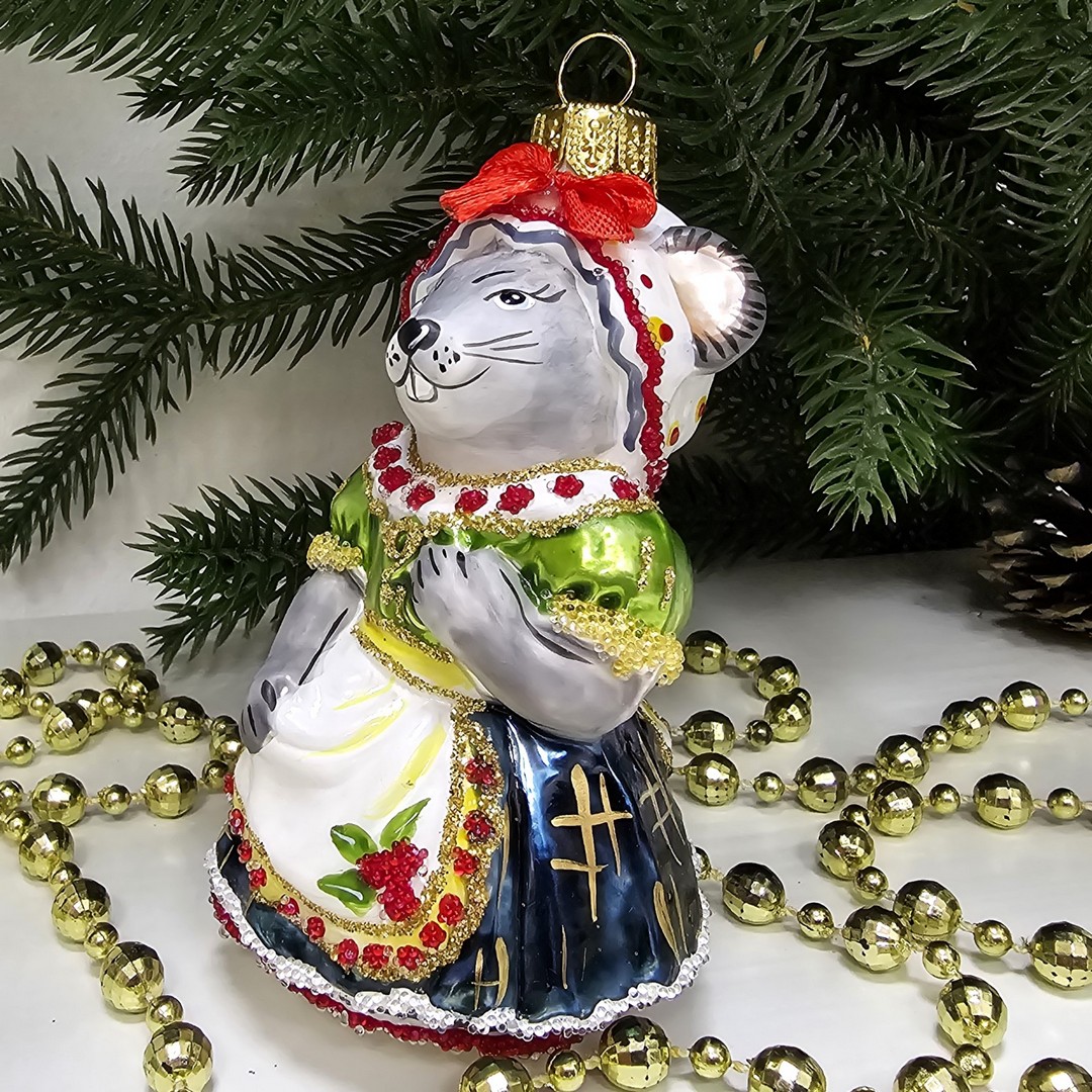 фото Стеклянная елочная игрушка Мышка хозяйка