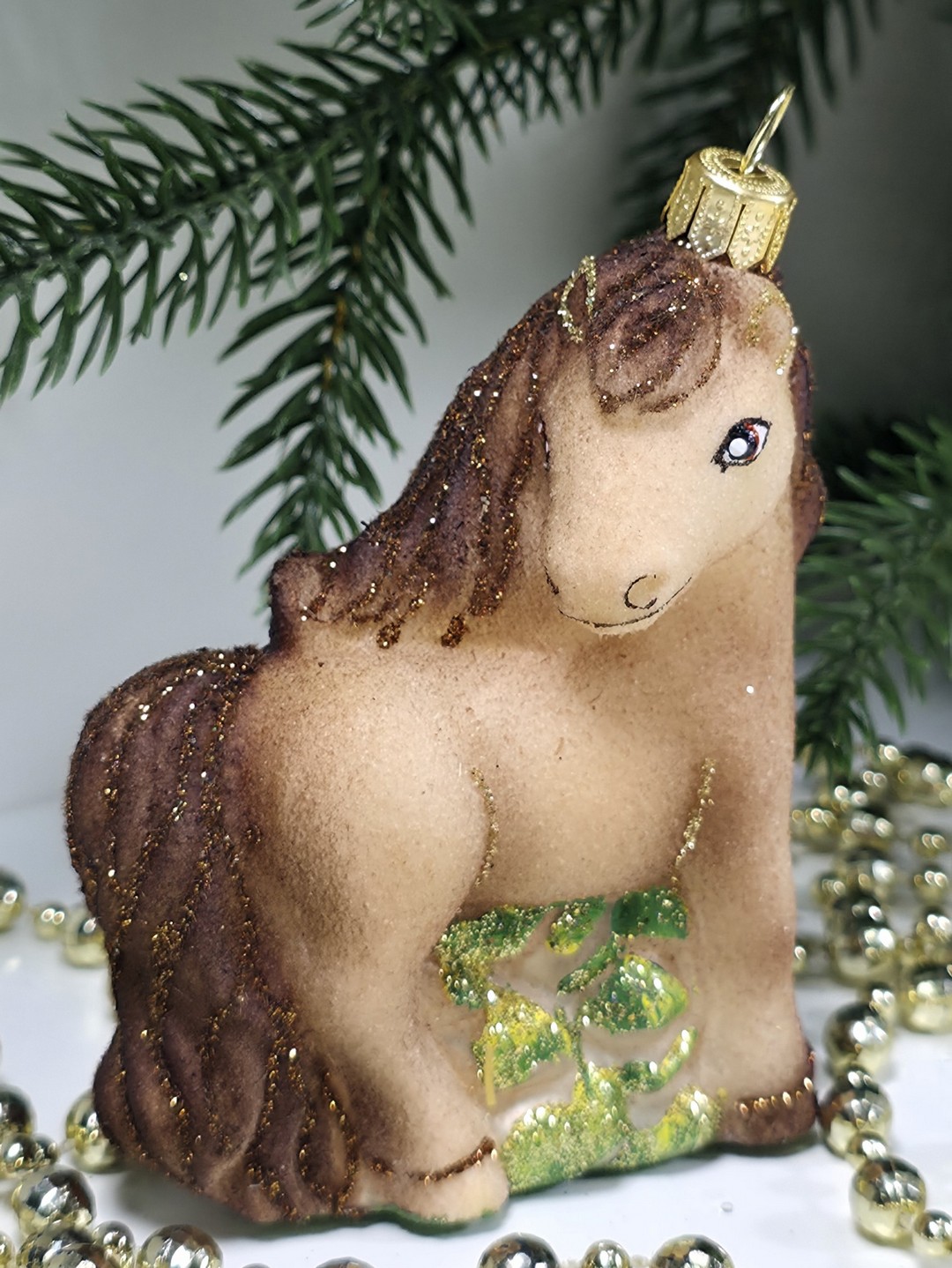 фото Стеклянная елочная игрушка Лошадка смотрит в бок