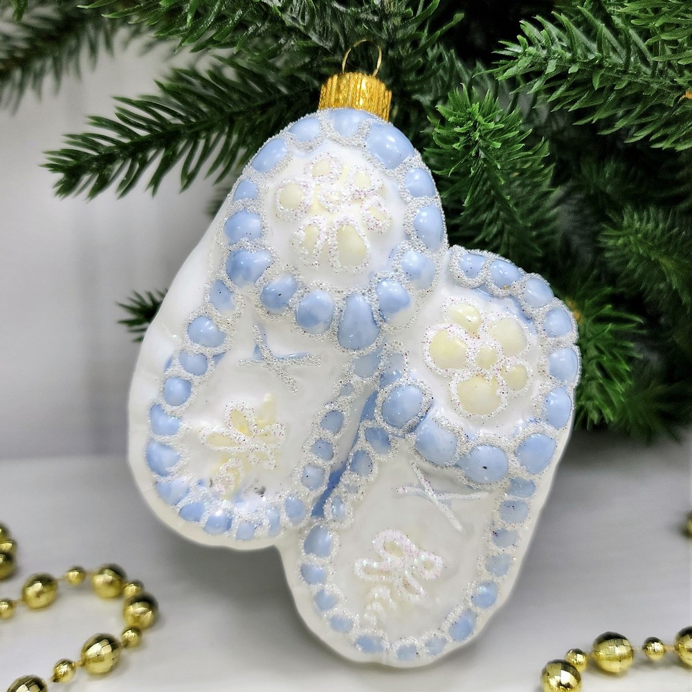 фото Стеклянная елочная игрушка Пинетки голубые