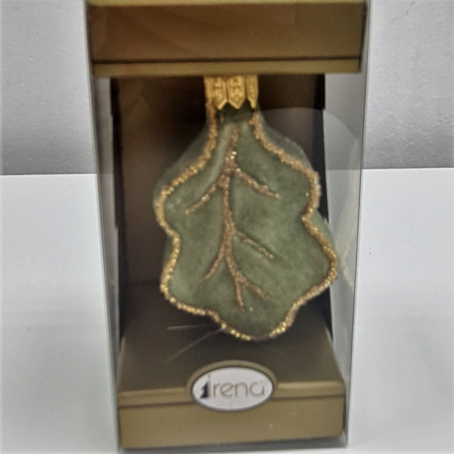 фото Стеклянная елочная игрушка Дубовый листок