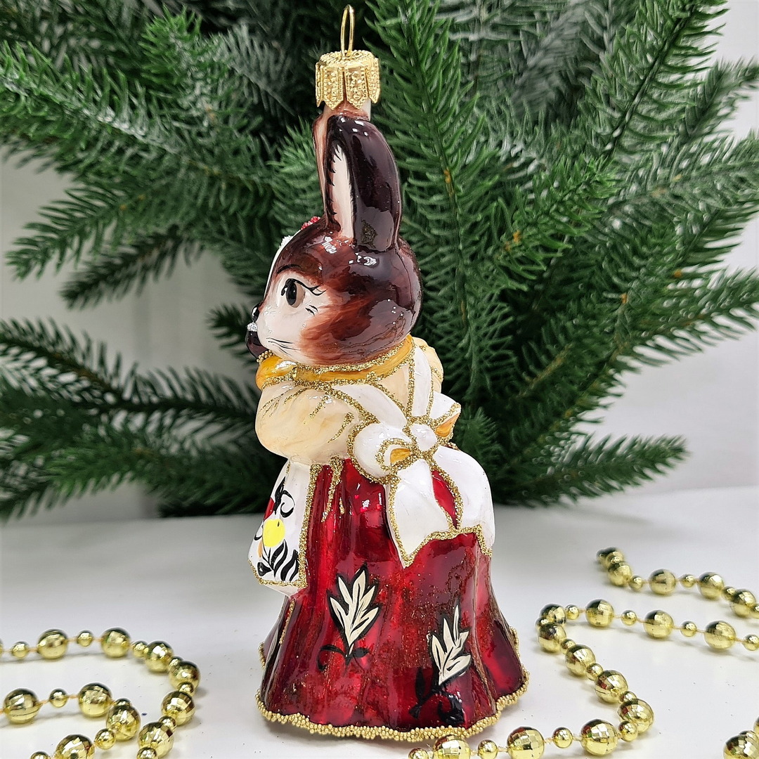 фото Стеклянная елочная игрушка Зайчиха с тортом-3