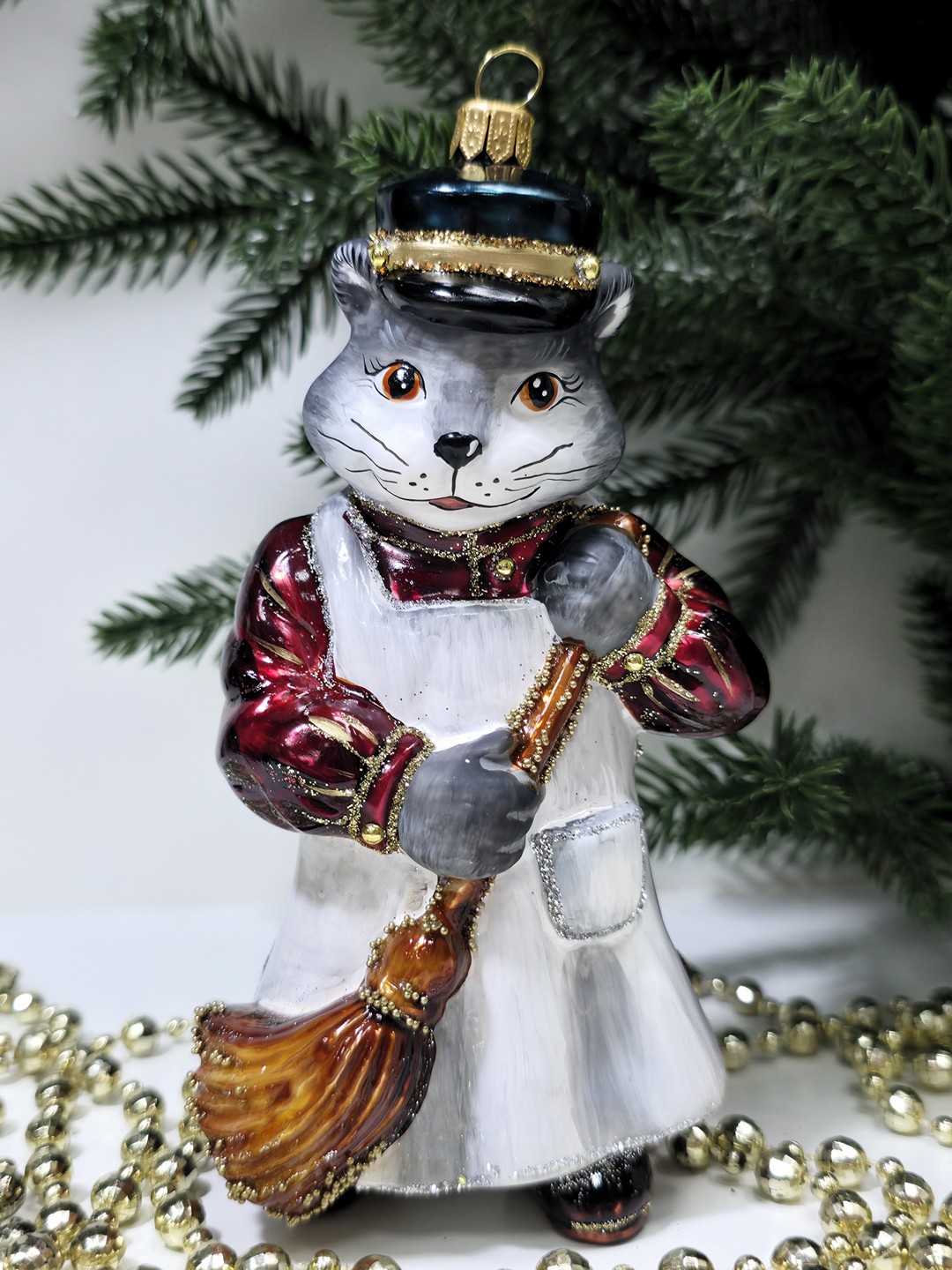 фото Стеклянная елочная игрушка Котофей дворник