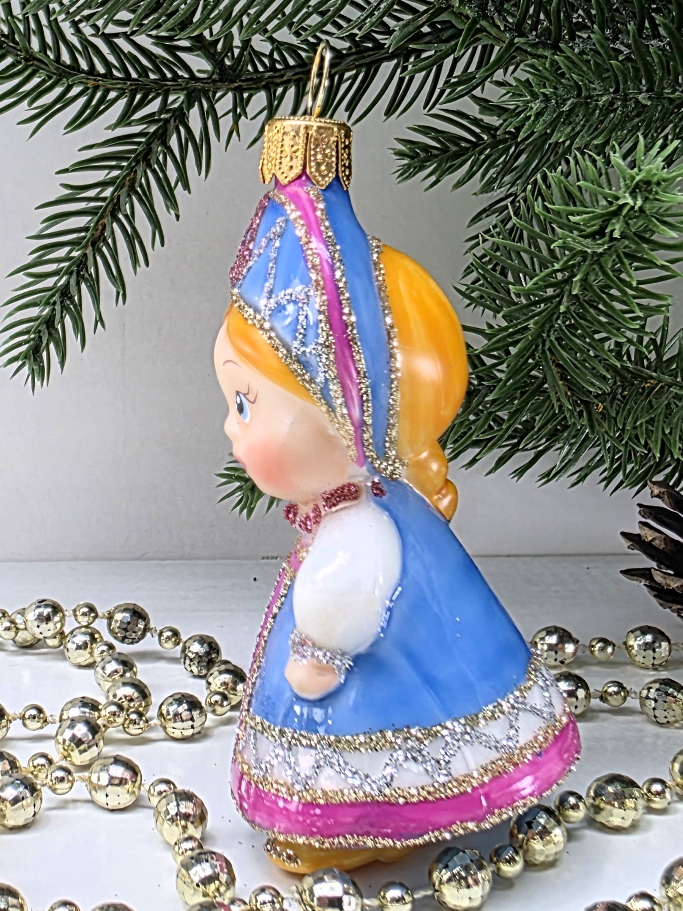 фото Стеклянная ёлочная игрушка Василиса-1