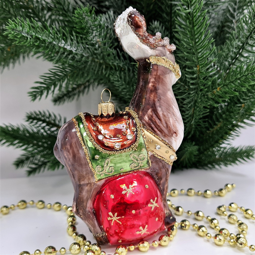 фото Стеклянная елочная игрушка Олень с подарками