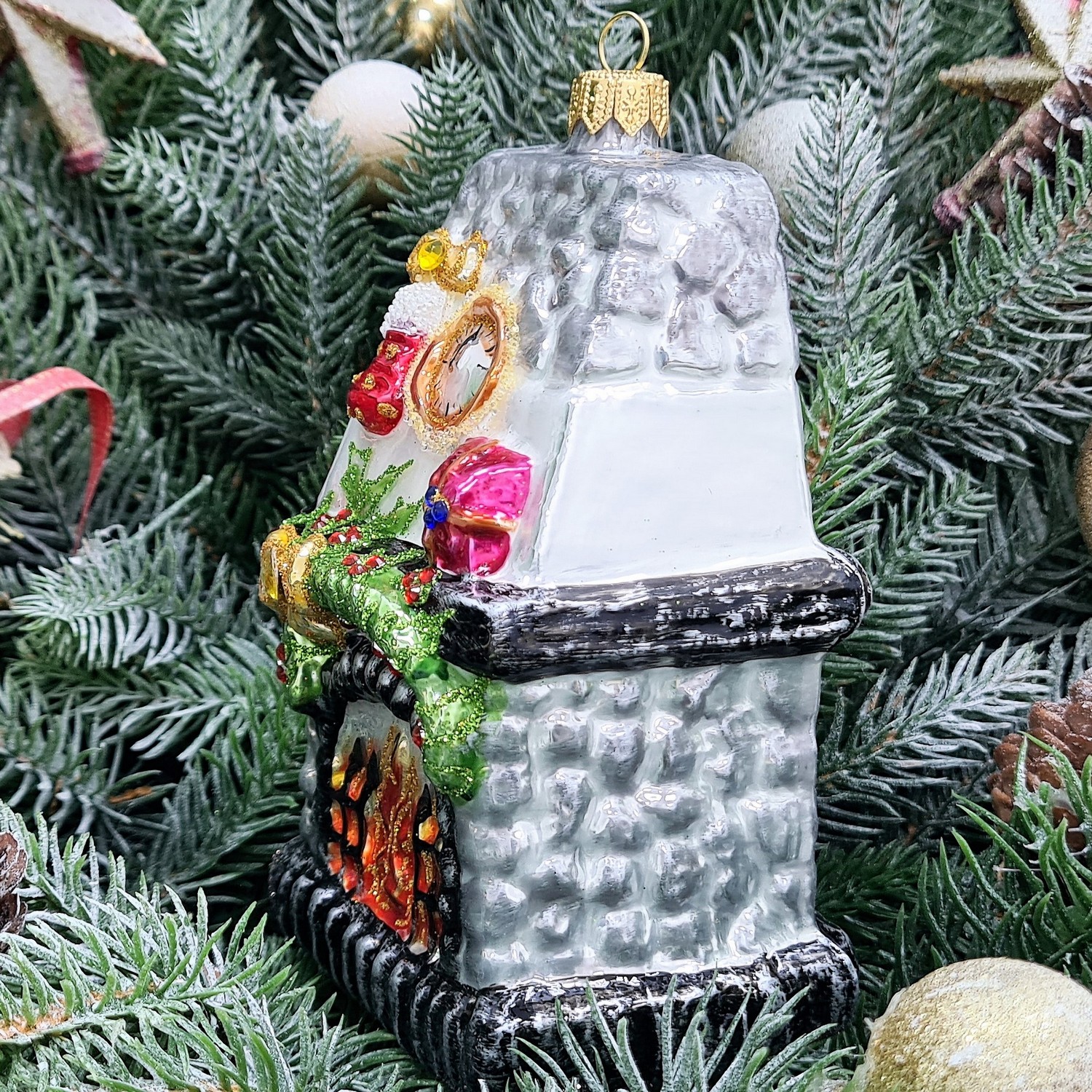 фото Стеклянная елочная игрушка Камин