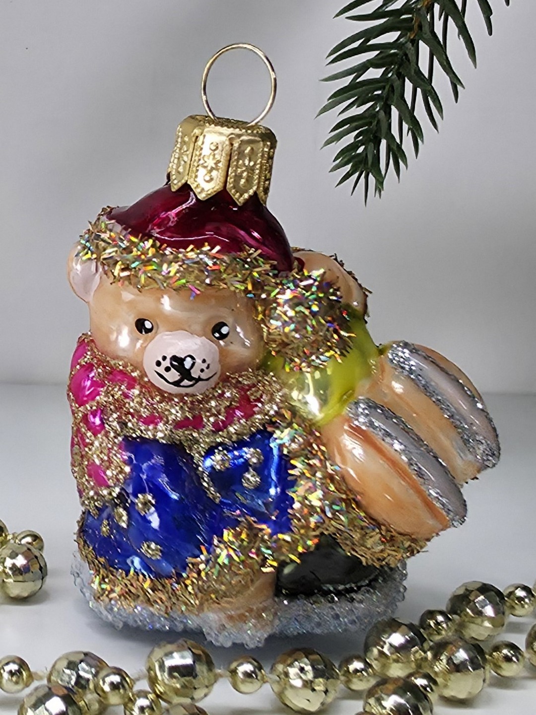фото Стеклянная елочная игрушка Мишутка с подарками