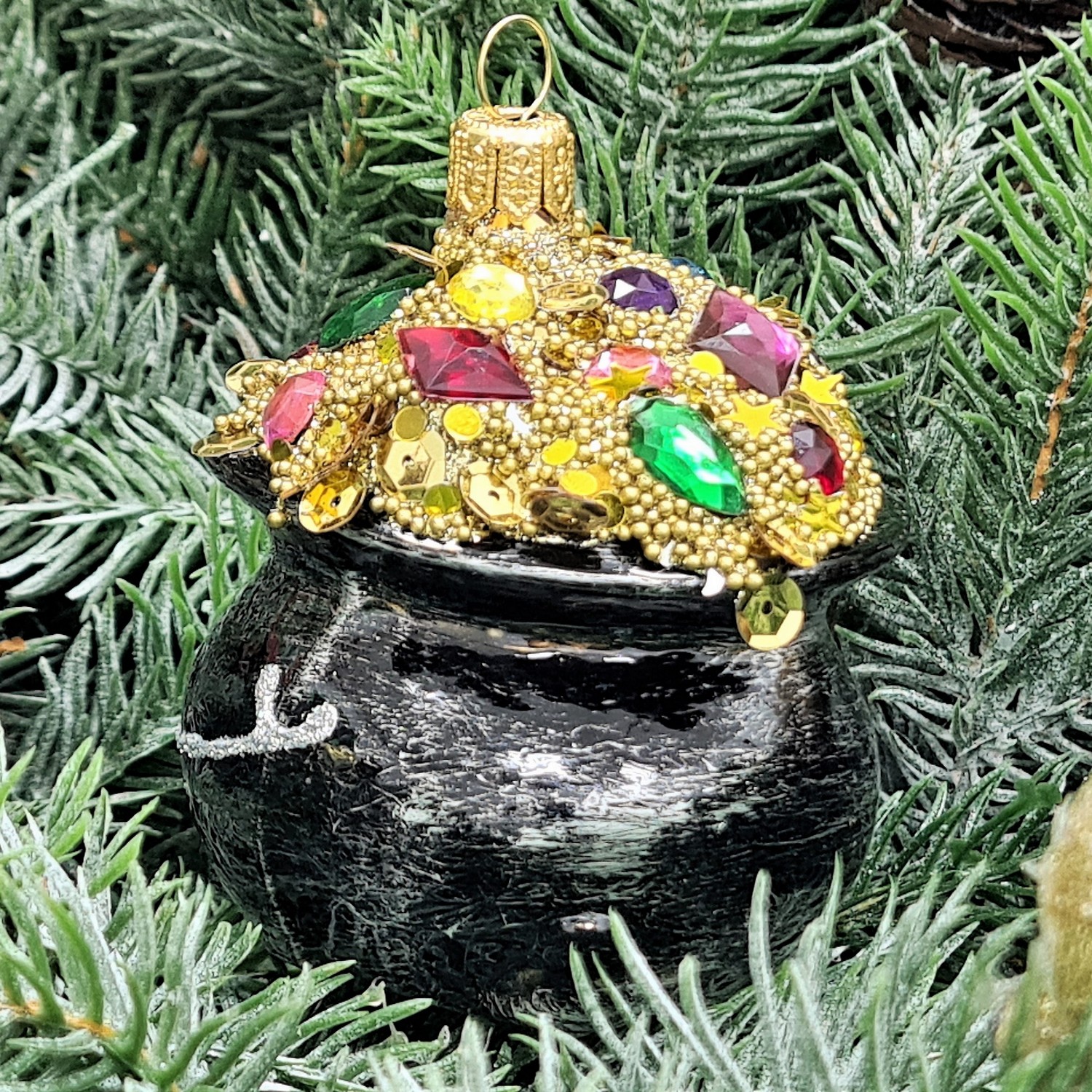 фото Стеклянная елочная игрушка Горшок с золотом