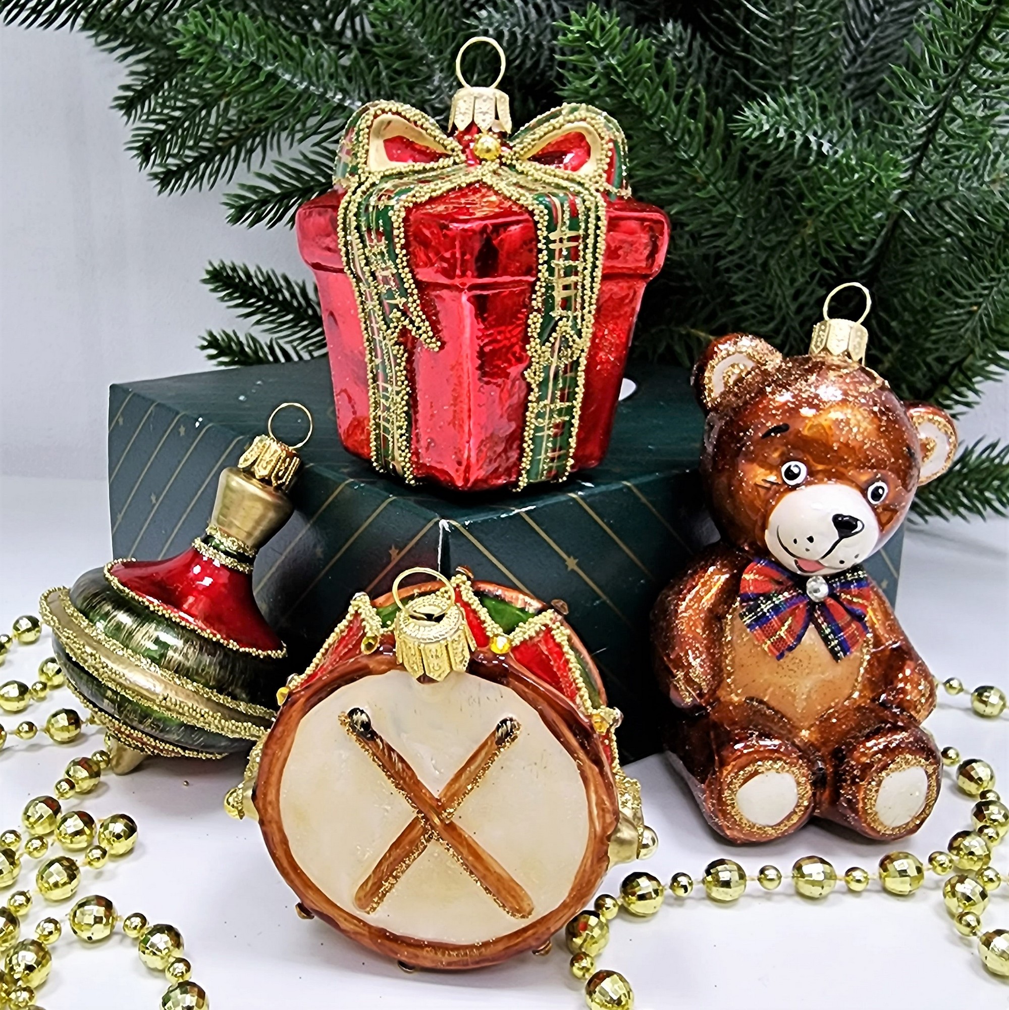 фото Набор ёлочных игрушек Мишка, юла, барабан и подарок