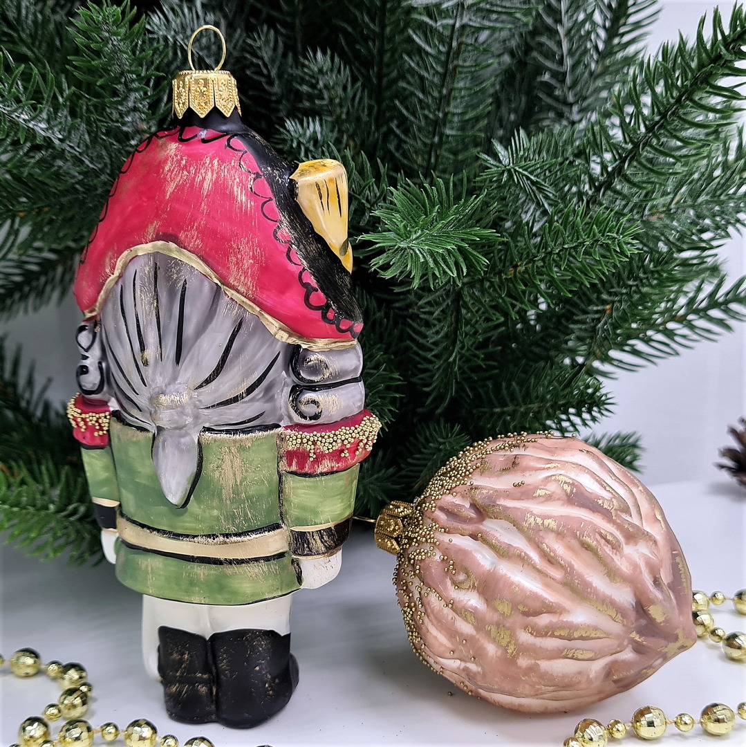 фото Набор ёлочных игрушек Щелкунчик и орех винтаж