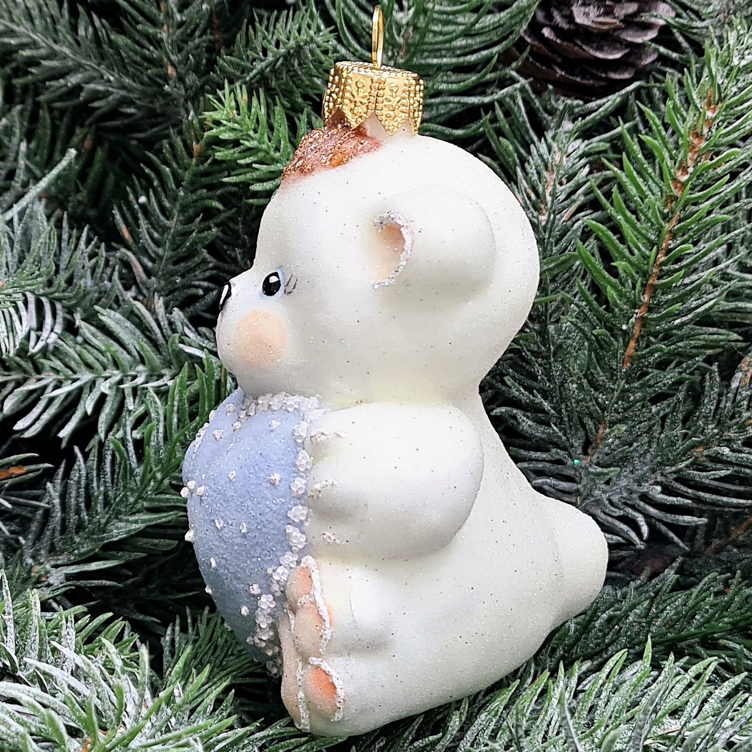 фото Стеклянная елочная игрушка Мишка с сердцем