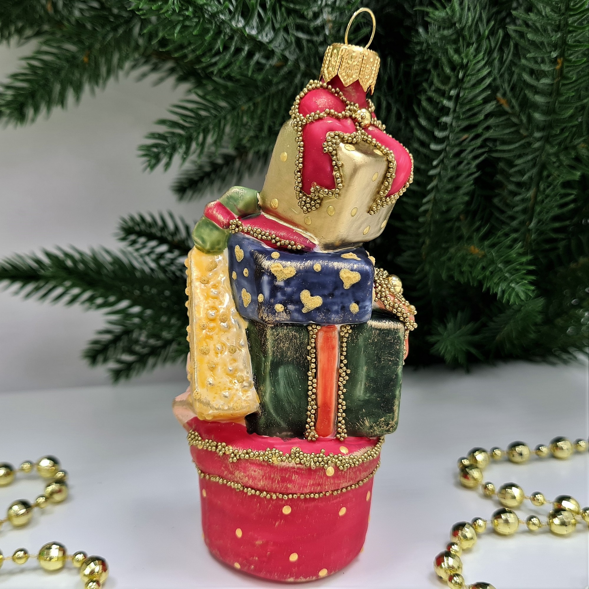 фото Стеклянная елочная игрушка Подарки винтаж